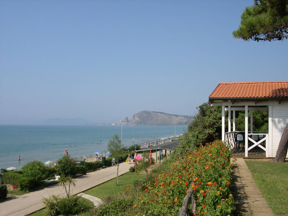 Settebello Village Lido Di Fondi Exterior photo